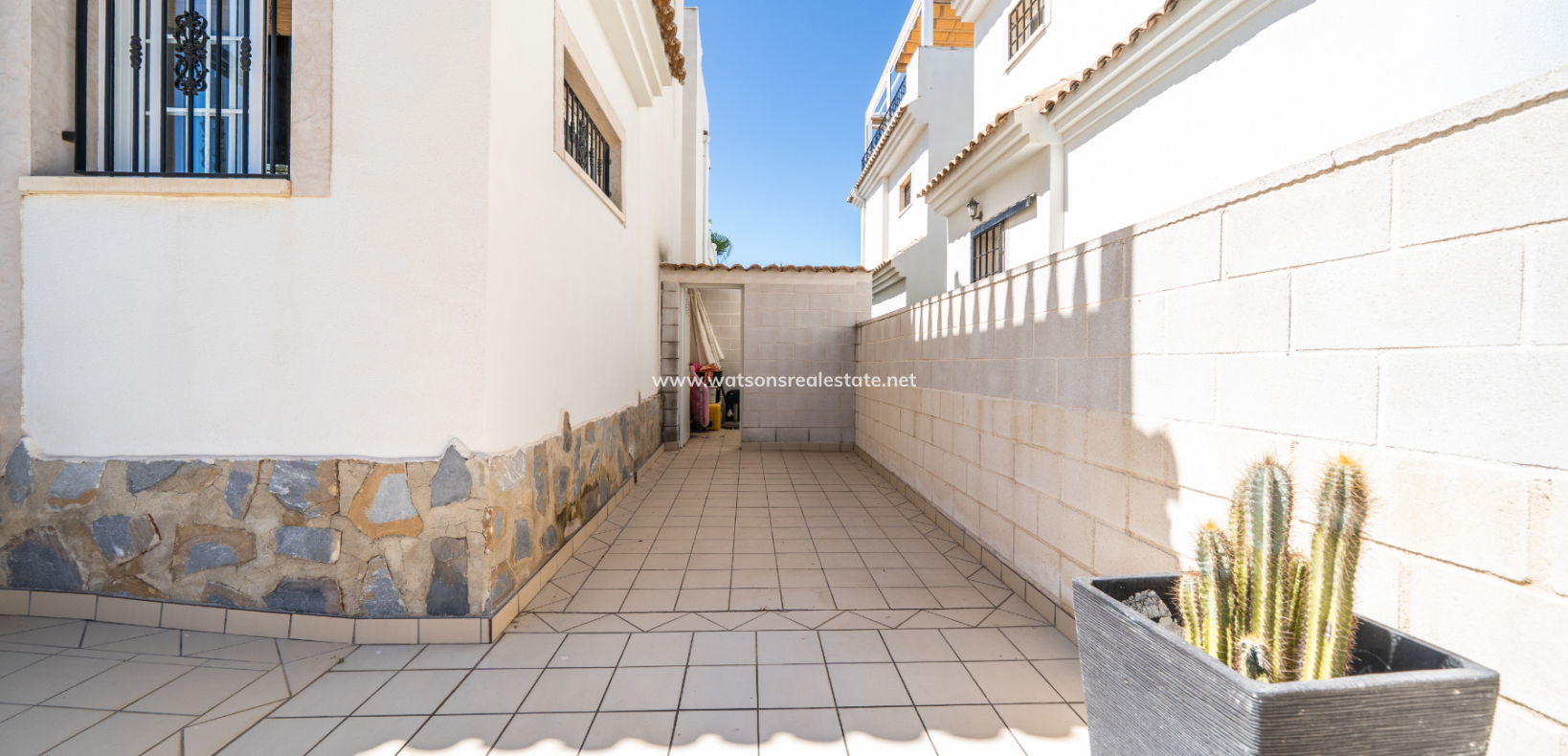 Resale - Fristaende Villa - Urb. La Marina