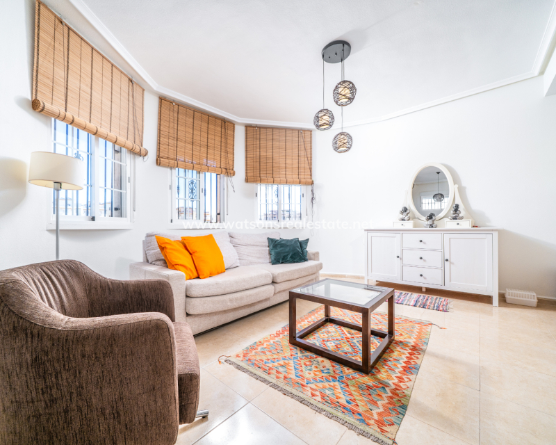 Resale - Fristaende Villa - Urb. La Marina