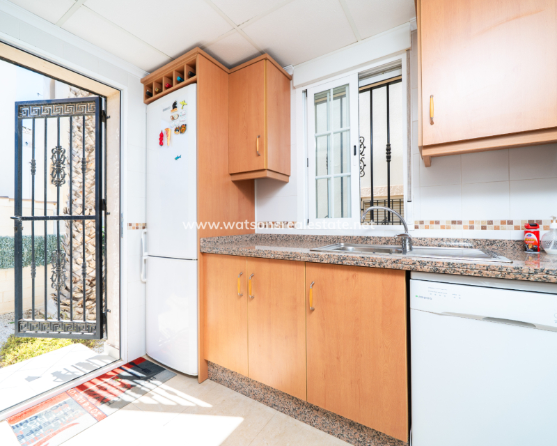 Resale - Fristaende Villa - Urb. La Marina