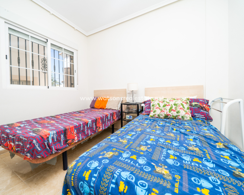 Resale - Fristaende Villa - Urb. La Marina