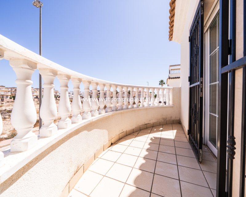 Resale - Fristaende Villa - Urb. La Marina