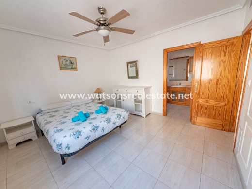 Resale - Fristaende Villa - Urb. La Marina