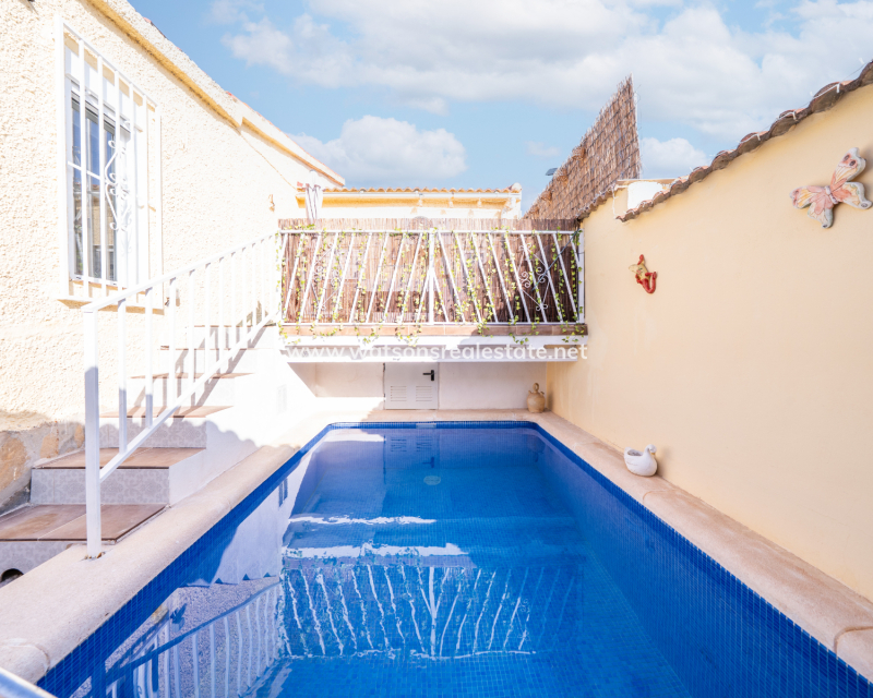 Resale - Fristaende Villa - Urb. La Marina