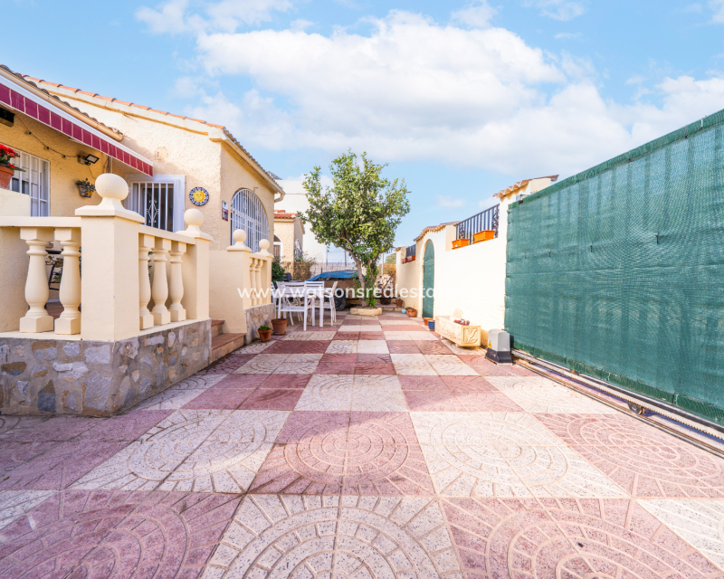 Resale - Fristaende Villa - Urb. La Marina