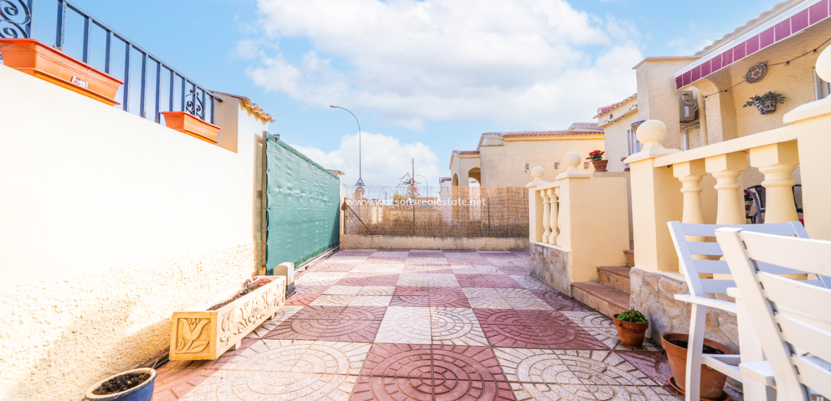 Resale - Fristaende Villa - Urb. La Marina