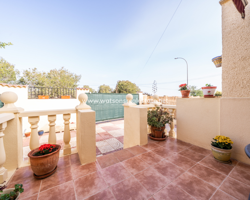 Resale - Fristaende Villa - Urb. La Marina