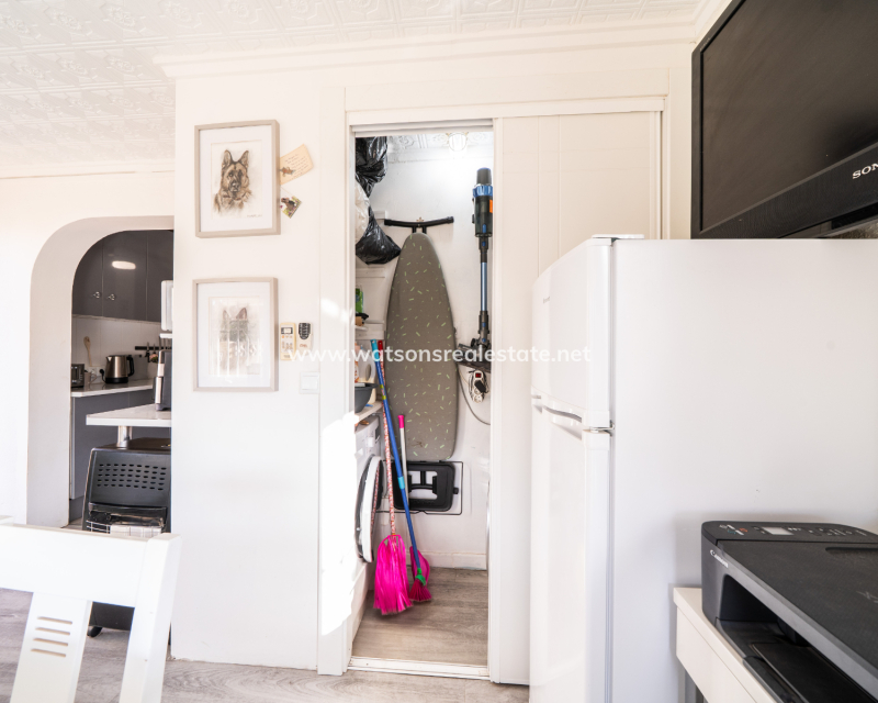 Resale - Fristaende Villa - Urb. La Marina