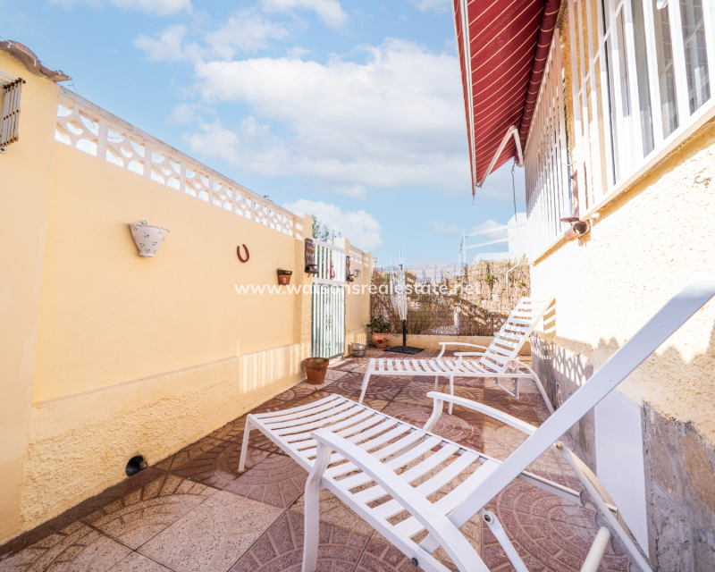 Resale - Fristaende Villa - Urb. La Marina