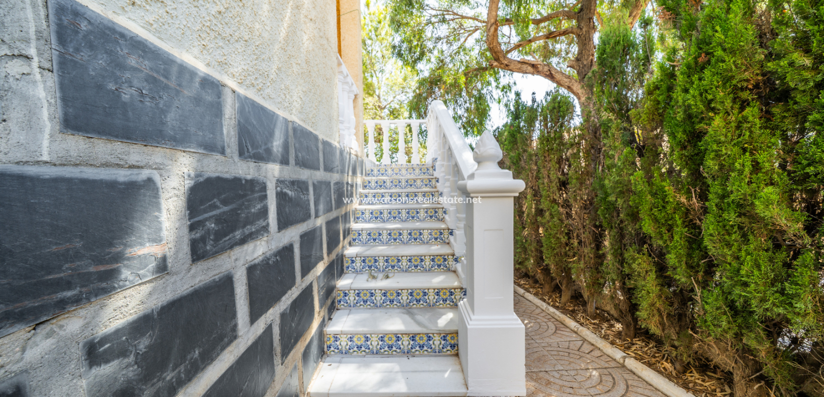 Resale - Fristaende Villa - Urb. La Marina