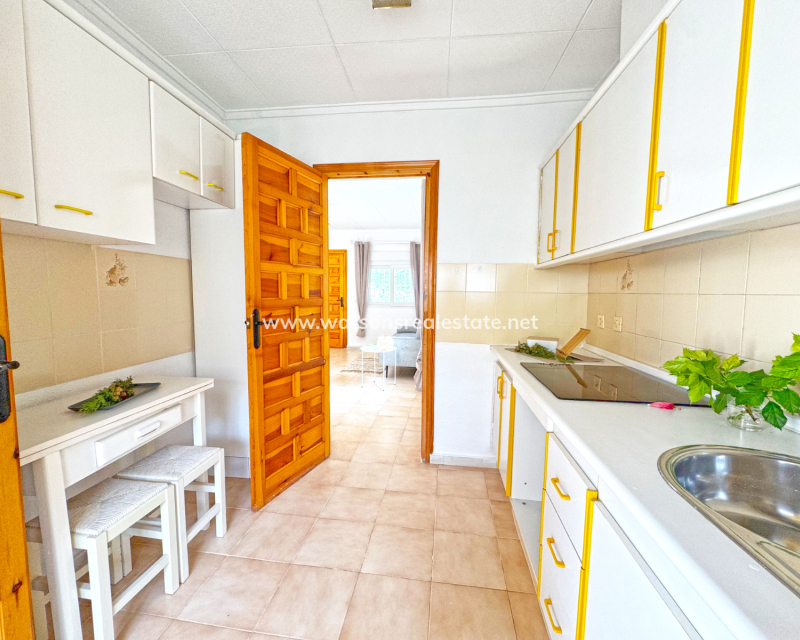 Resale - Fristaende Villa - Urb. La Marina