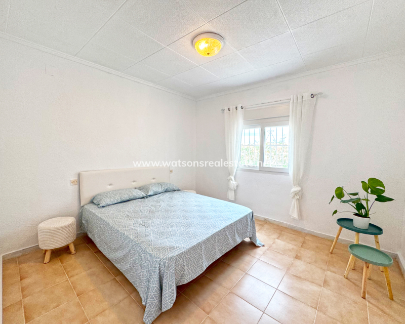 Resale - Fristaende Villa - Urb. La Marina