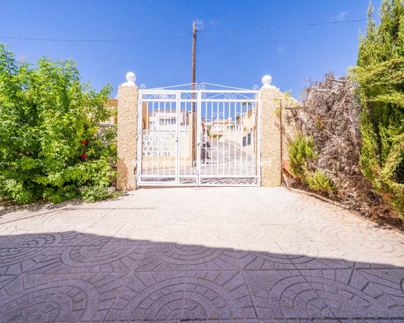 Resale - Fristaende Villa - Urb. La Marina