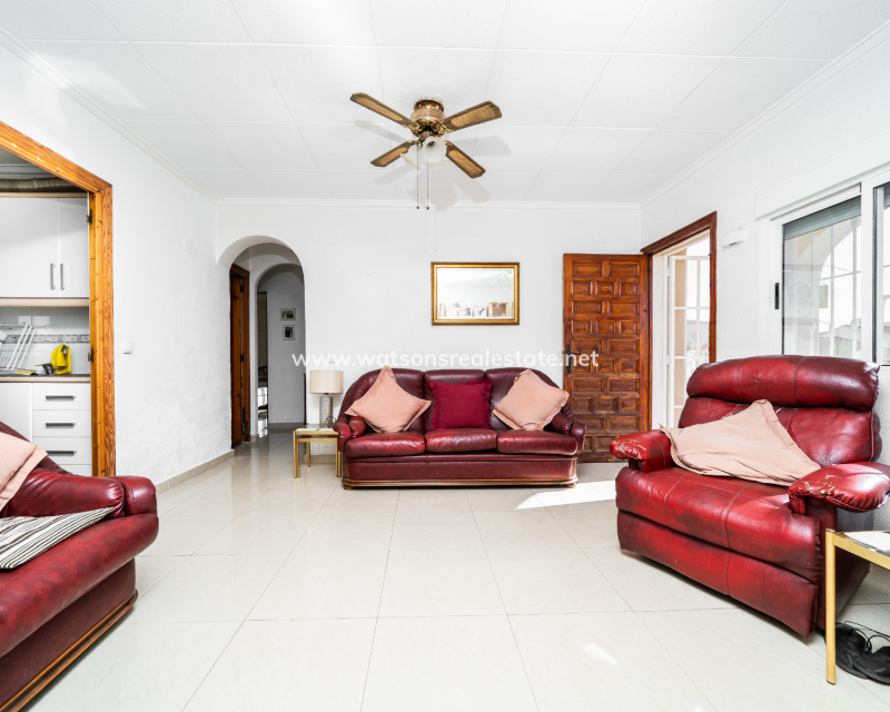 Resale - Fristaende Villa - Urb. La Marina