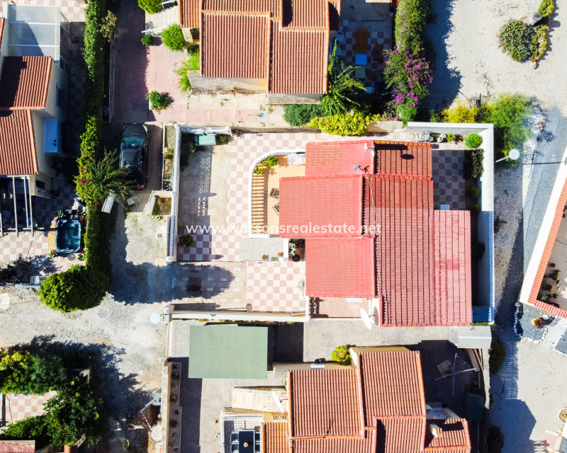 Resale - Fristaende Villa - Urb. La Marina