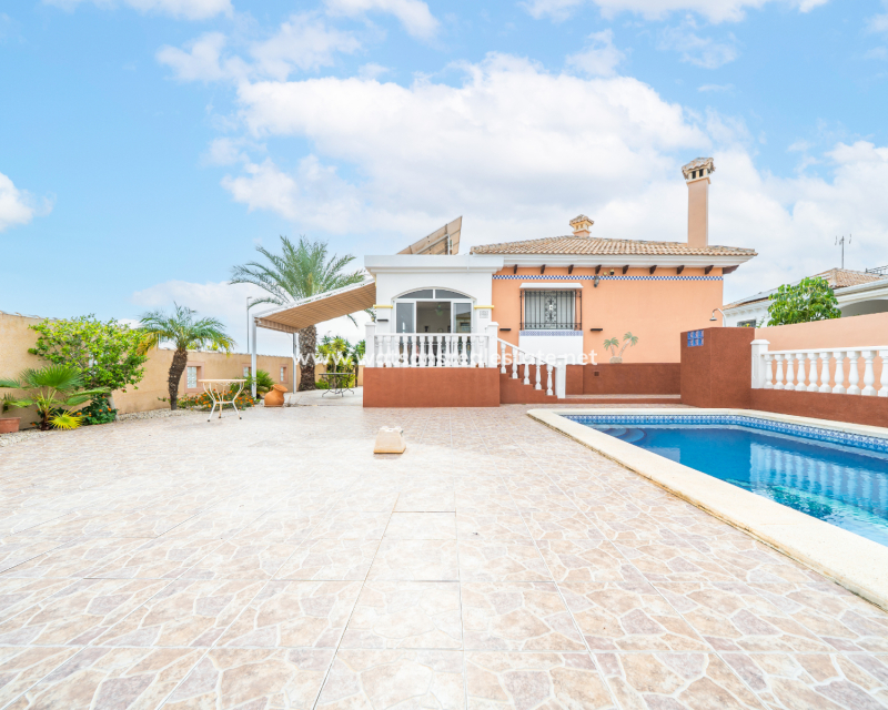 Resale - Fristaende Villa - Urb. La Marina