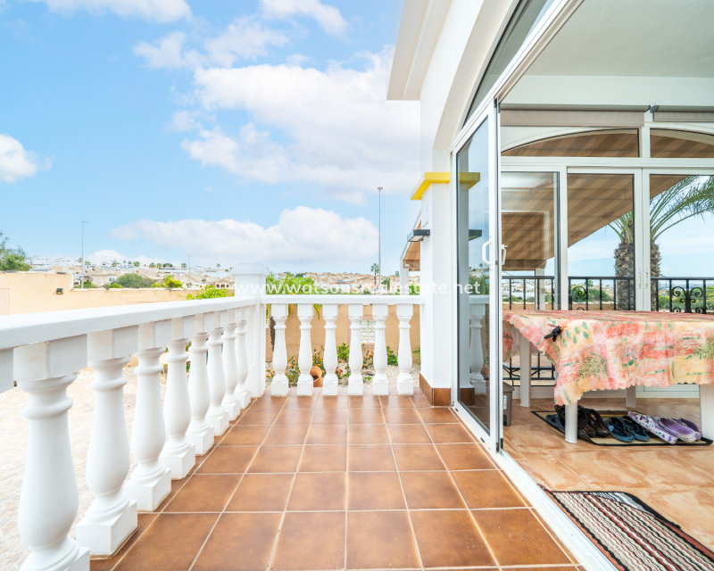 Resale - Fristaende Villa - Urb. La Marina