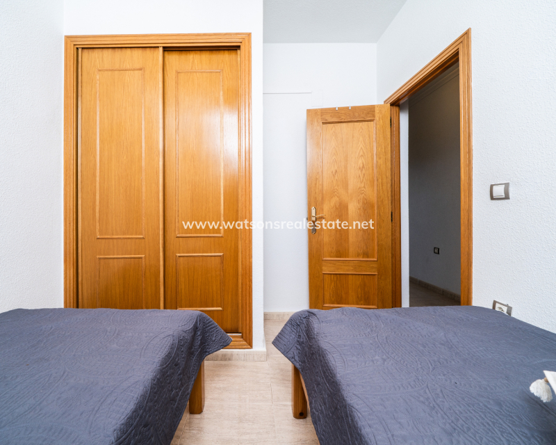 Resale - Fristaende Villa - Urb. La Marina