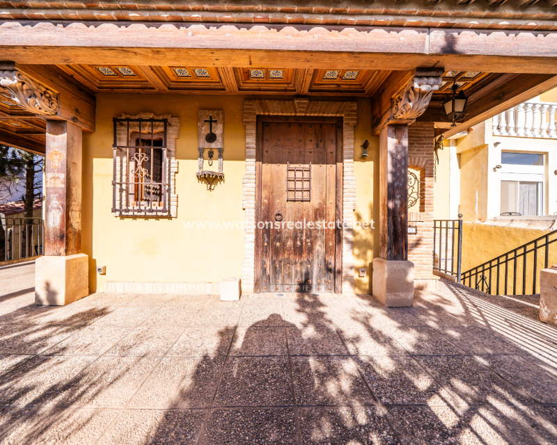 Resale - Fristaende Villa - Urb. La Marina