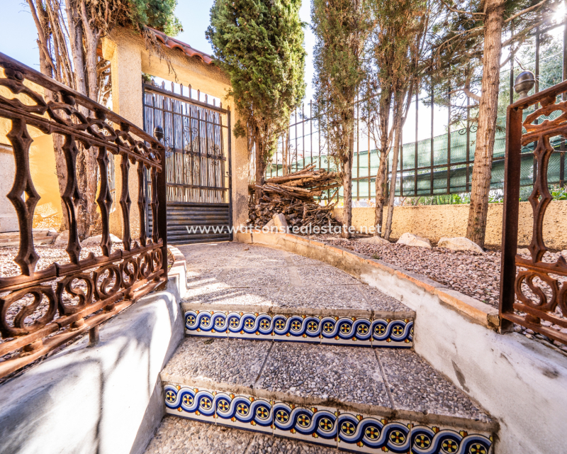 Resale - Fristaende Villa - Urb. La Marina