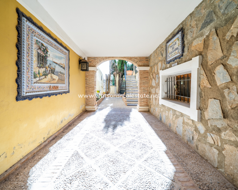 Resale - Fristaende Villa - Urb. La Marina