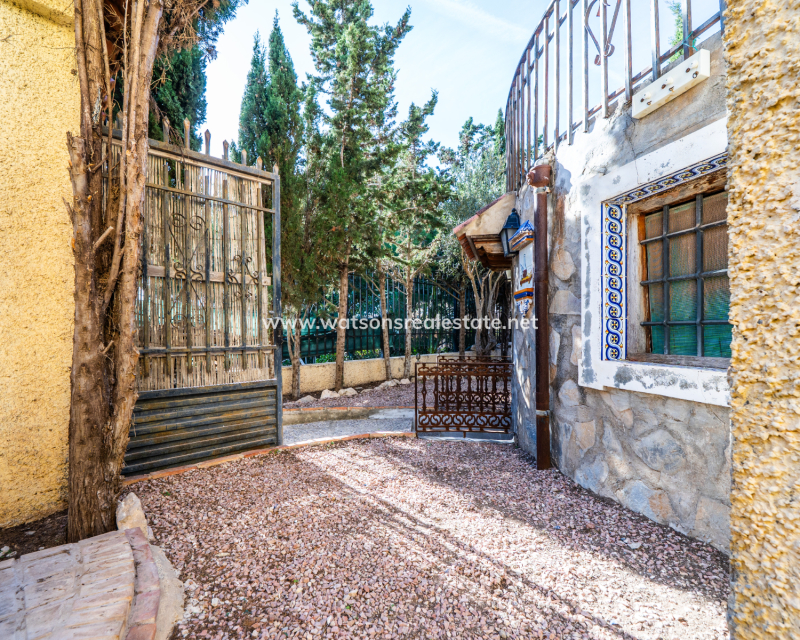 Resale - Fristaende Villa - Urb. La Marina