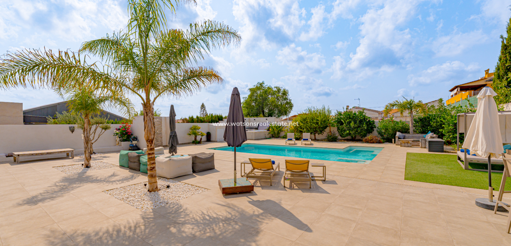 Resale - Fristaende Villa - Urb. La Marina