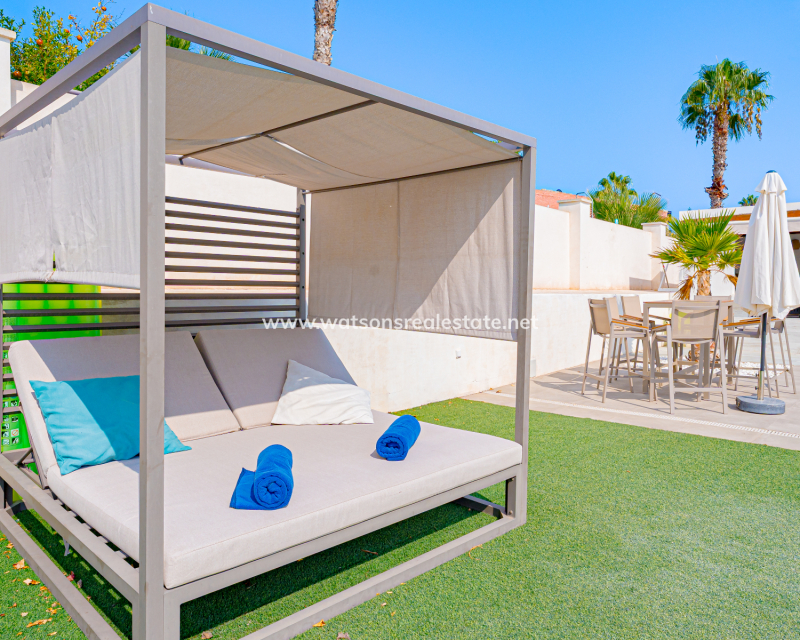 Resale - Fristaende Villa - Urb. La Marina