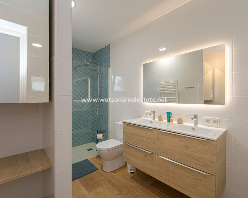 Resale - Fristaende Villa - Urb. La Marina