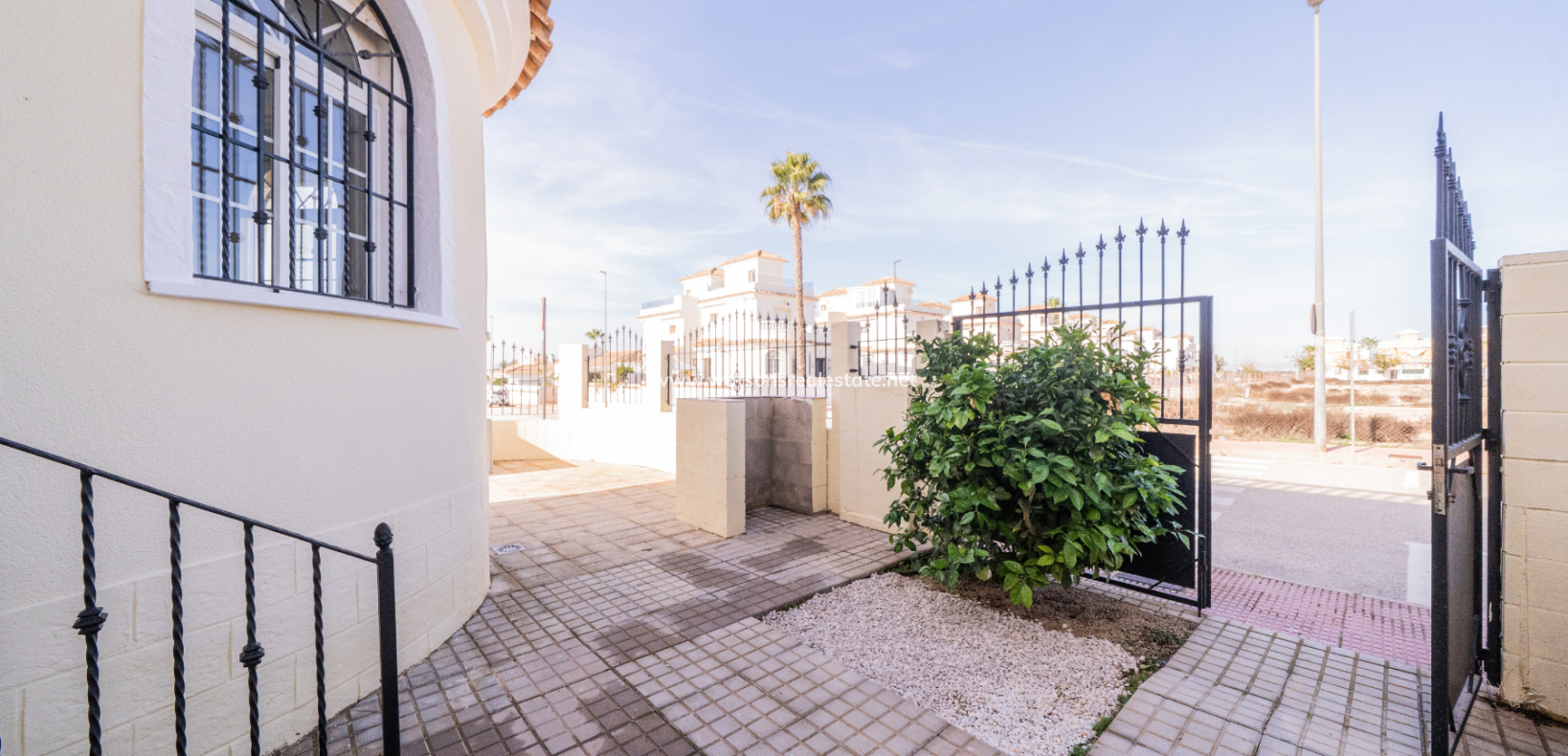 Resale - Fristaende Villa - Urb. La Marina