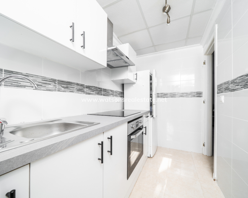 Resale - Fristaende Villa - Urb. La Marina