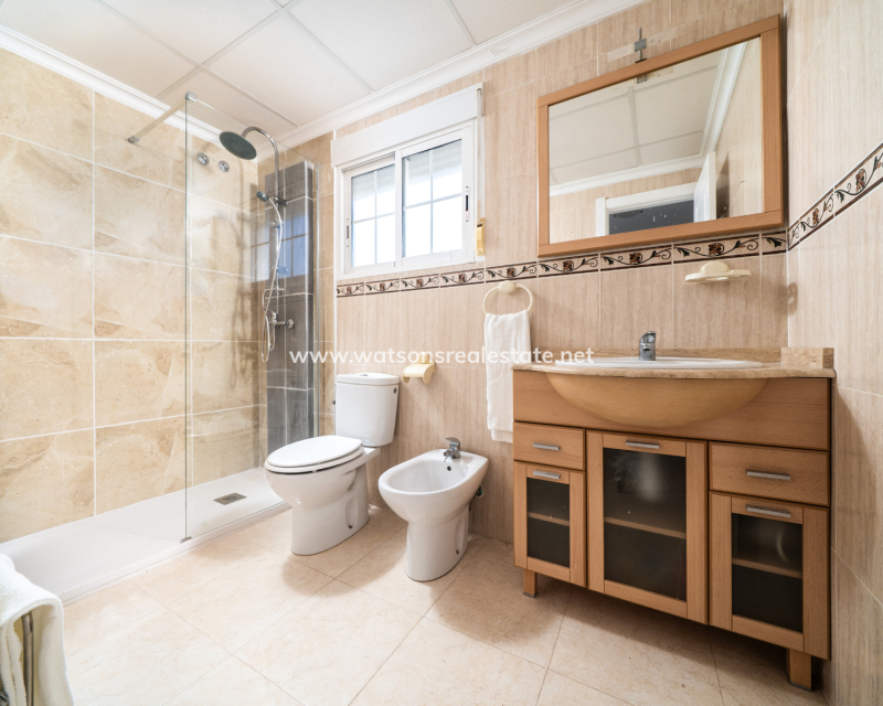 Resale - Fristaende Villa - Urb. La Marina