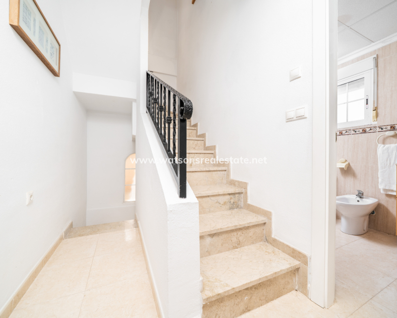 Resale - Fristaende Villa - Urb. La Marina