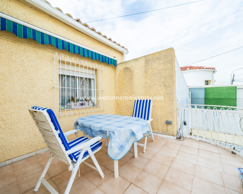 Resale - Fristaende Villa - Urb. La Marina