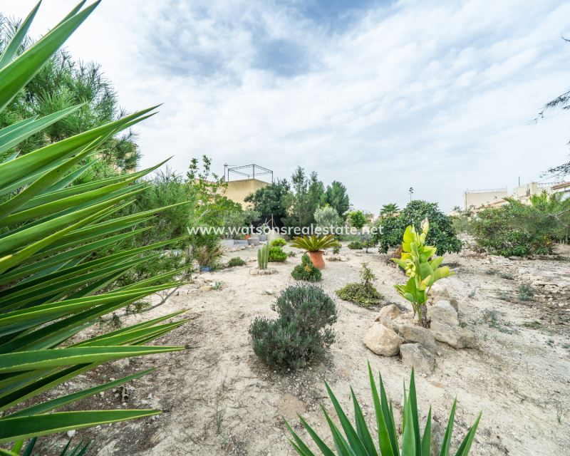 Resale - Fristaende Villa - Urb. La Marina