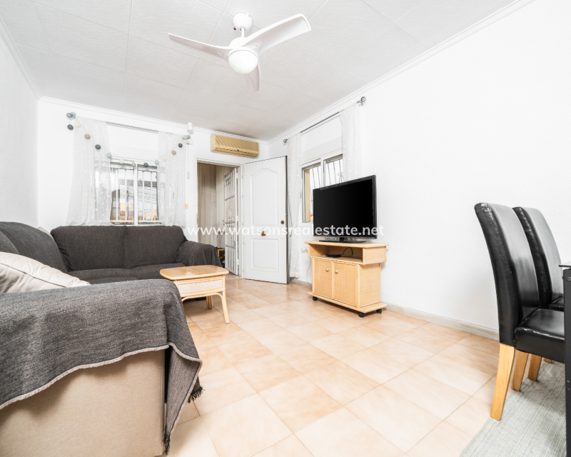 Resale - Fristaende Villa - Urb. La Marina