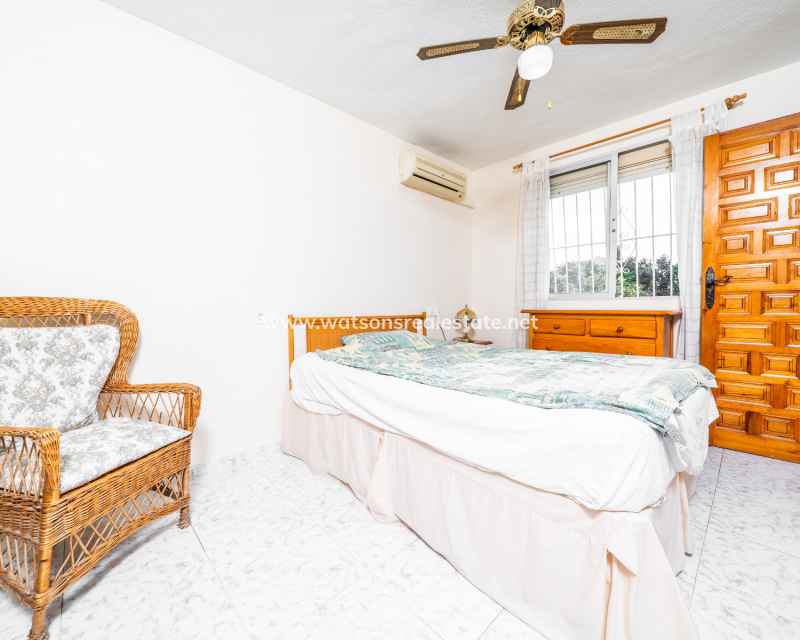 Resale - Fristaende Villa - Urb. La Marina