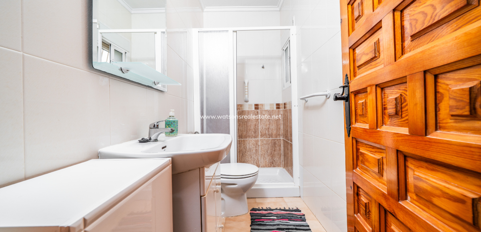 Resale - Fristaende Villa - Urb. La Marina