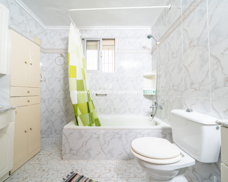 Resale - Fristaende Villa - Urb. La Marina