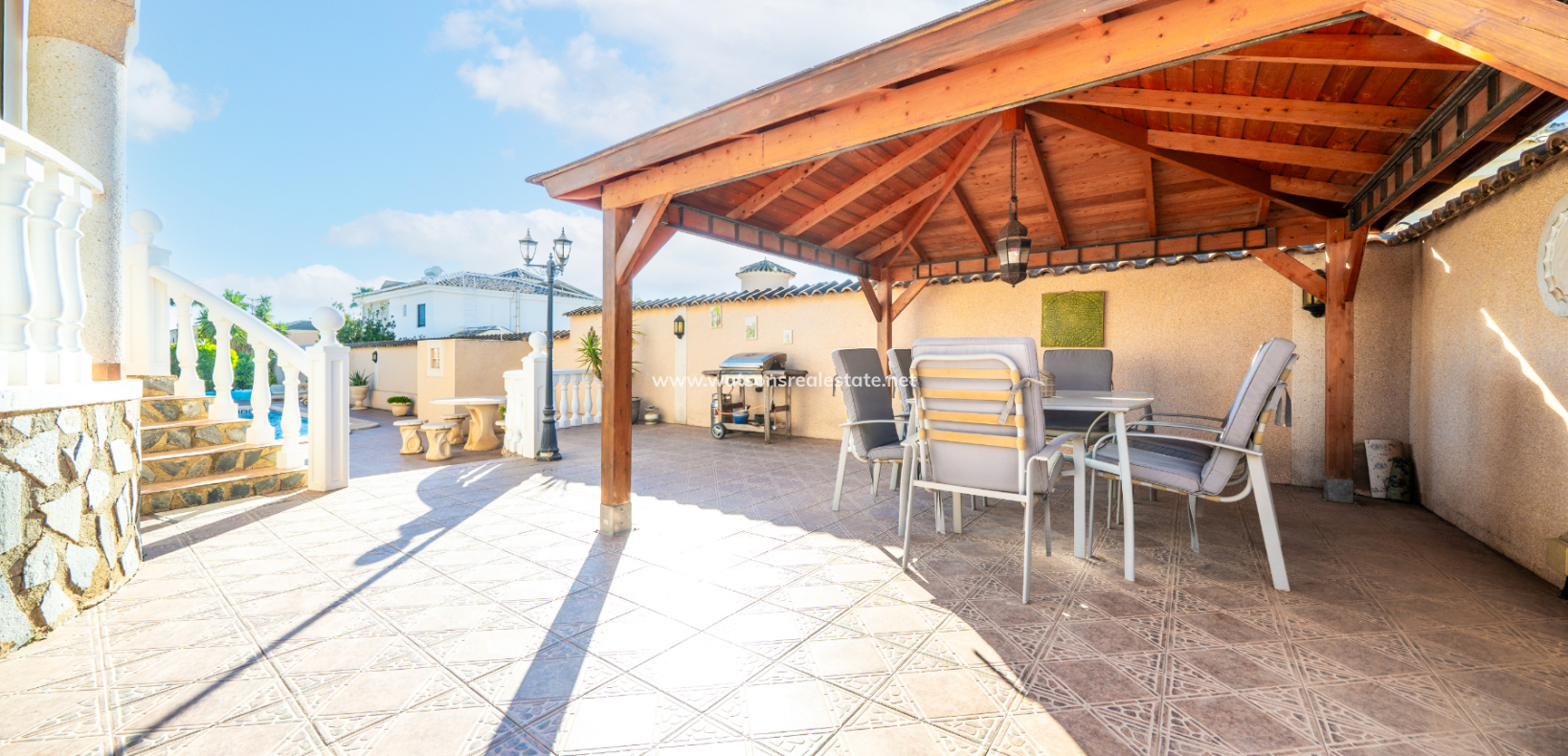 Resale - Fristaende Villa - Urb. La Marina