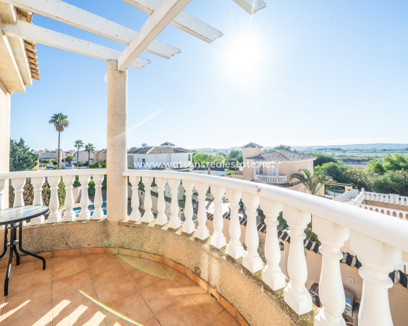 Resale - Fristaende Villa - Urb. La Marina