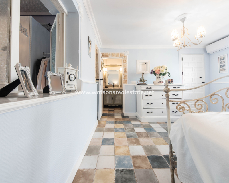 Resale - Fristaende Villa - Urb. La Marina