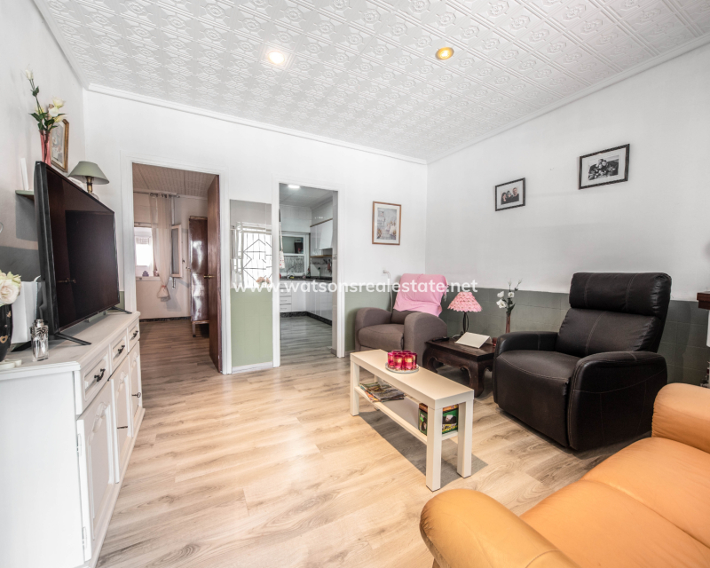 Resale - Fristaende Villa - Urb. La Marina