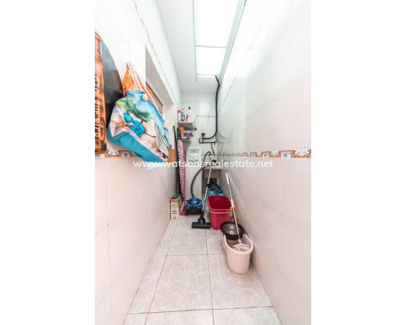 Resale - Fristaende Villa - Urb. La Marina