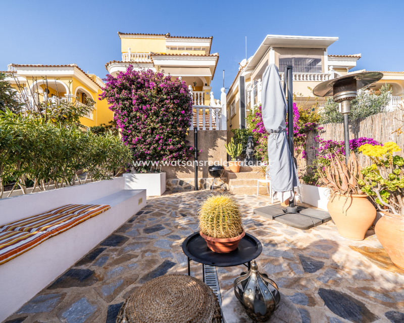 Resale - Fristaende Villa - Urb. La Marina