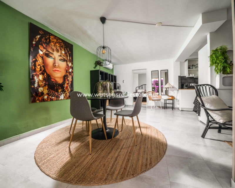 Resale - Fristaende Villa - Urb. La Marina