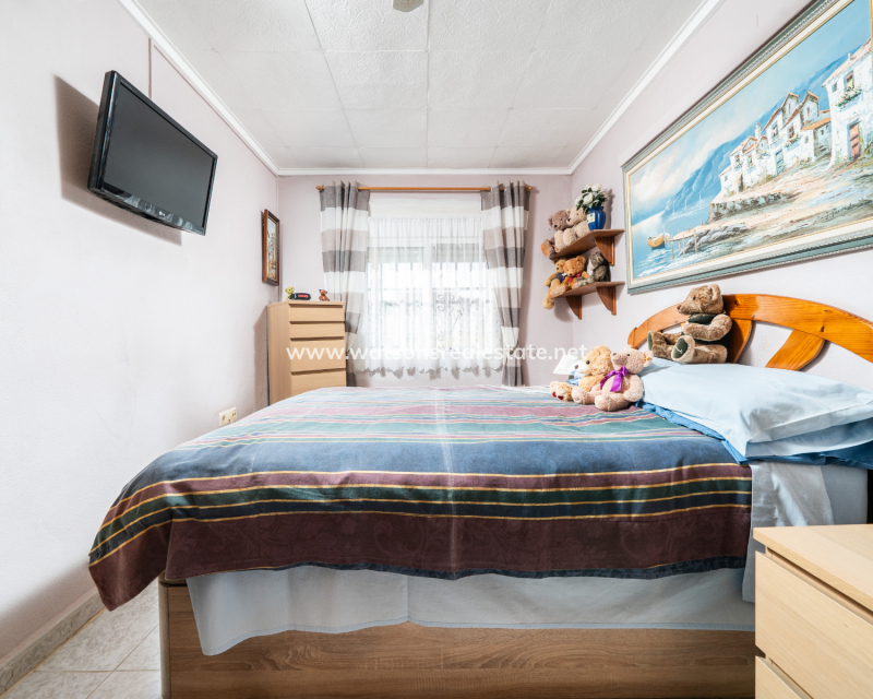 Resale - Fristaende Villa - Urb. La Marina