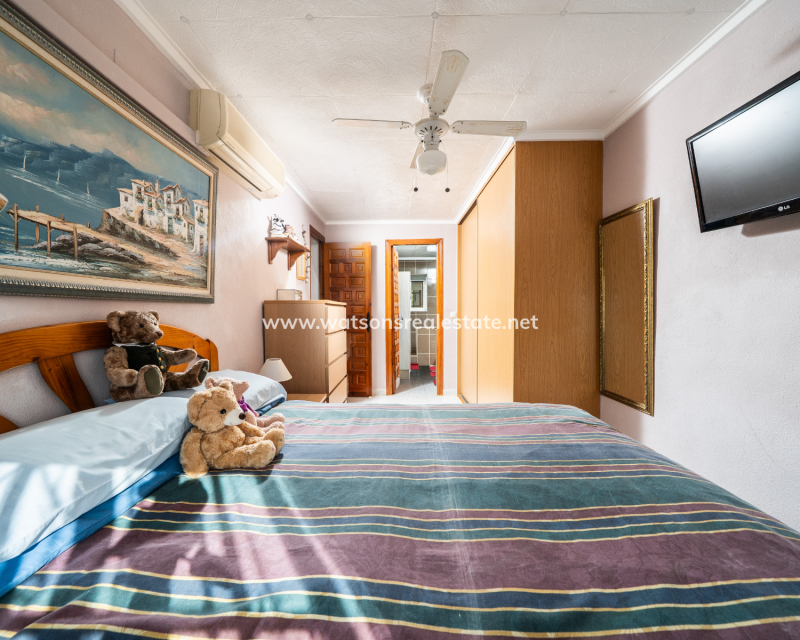 Resale - Fristaende Villa - Urb. La Marina