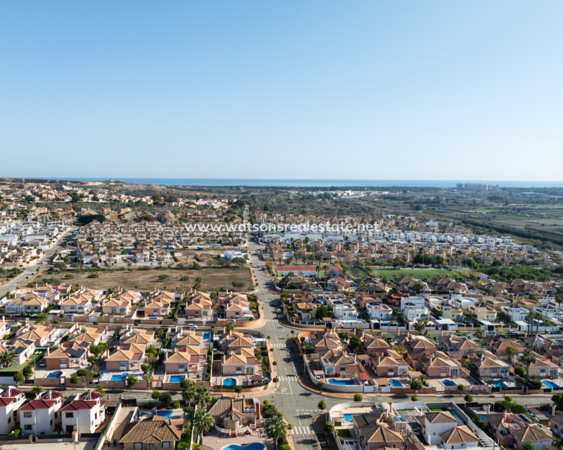 Resale - Fristaende Villa - Urb. La Marina