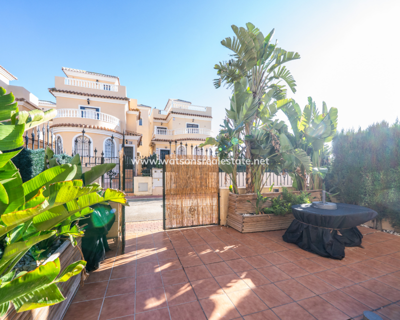Resale - Fristaende Villa - Urb. La Marina