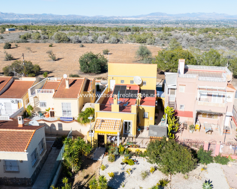 Resale - Fristaende Villa - Urb. La Marina